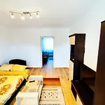Flamingo Apartment Sibiu